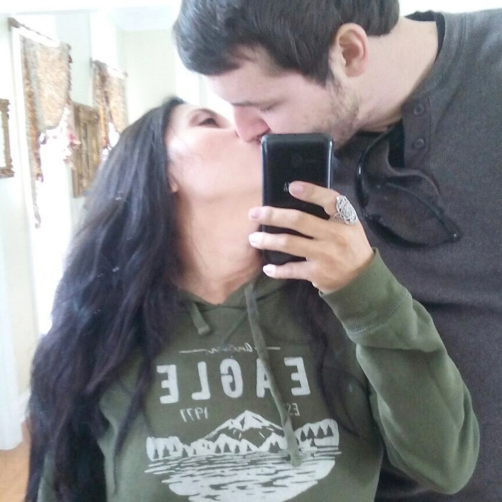 Meet your Posher, Janinne